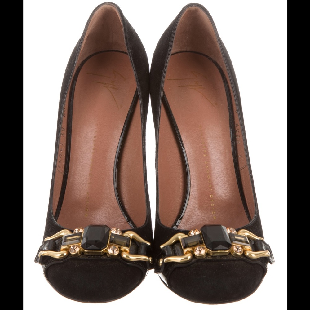 Giuseppe Zanotti round toe pumps